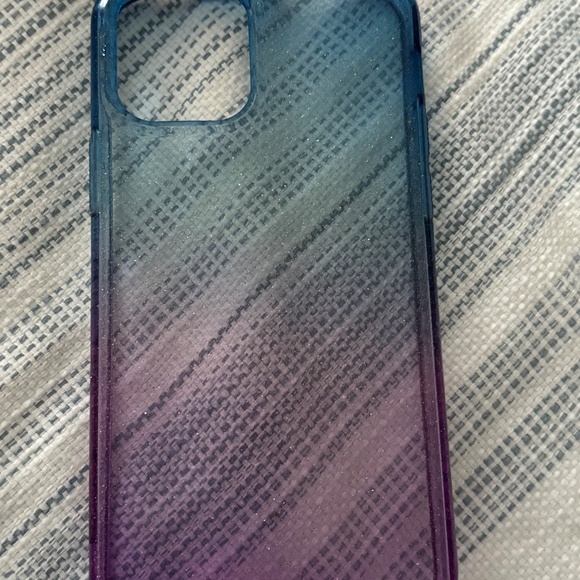 iPhone 12 Pro Cases - Picture 3 of 12